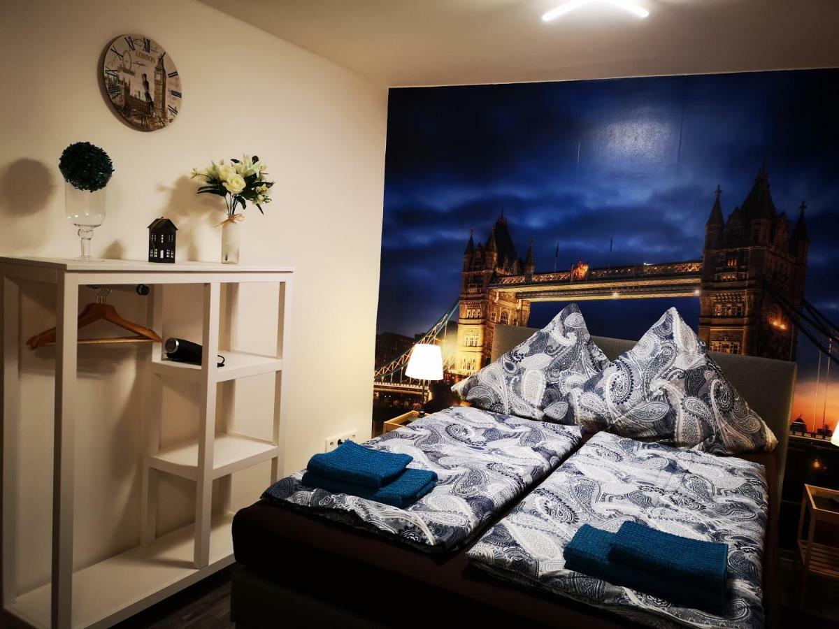 Paris&ny&london Apartment *