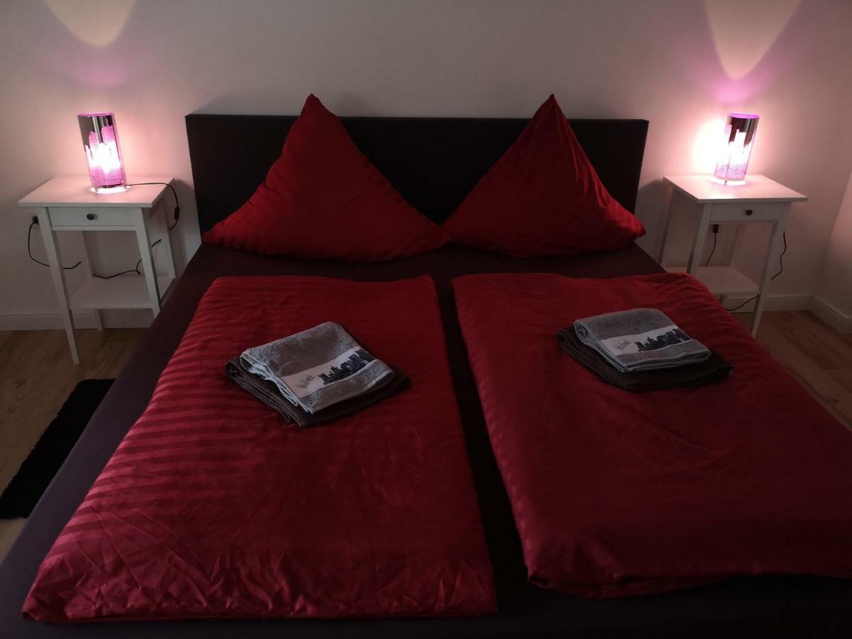 Paris&ny&london Apartment
